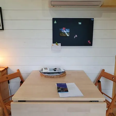 בית נופש Tiny Des Sucs By Tiny Away Yssingeaux